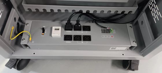 CE AC 충전 DC 충전 및 USB 타입-A 타입-C 밸브 저장 IPad 충전 카트 바퀴가 있는 모바일 충전 캐비닛