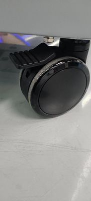 CE AC 충전 DC 충전 및 USB 타입-A 타입-C 밸브 저장 IPad 충전 카트 바퀴가 있는 모바일 충전 캐비닛