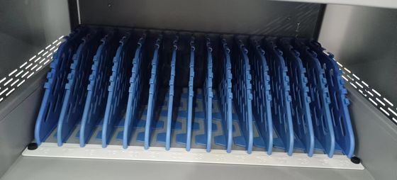 CE AC 충전 DC 충전 및 USB 타입-A 타입-C 밸브 저장 IPad 충전 카트 바퀴가 있는 모바일 충전 캐비닛