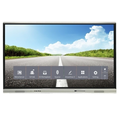 우리의 HD QLED 안드로이드 13 내장 카메라와 함께 컨퍼런스 경험을 향상