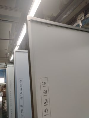 공장 직접 세라믹 또는 반짝이는 플라스틱 표면 IR 20 터치 포인트 인터랙티브 화이트보드 스마트 터치 패널 22pcs 핫키 각 쪽으로 빠르고 쉬운 탐색을 위해 학교 교육 화이트보드