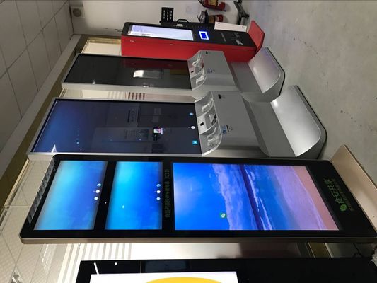 쇼핑 몰을 위한 OEM 주문 설계 다중 터치 디지털 표시 키오스크 상호 작용하는 10개 터치 포인트